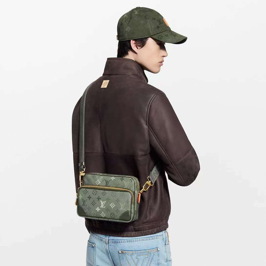 2026124173320216 270